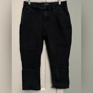 Judy Blue Capri Fit Sz 11/30